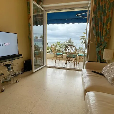 شقة Charming With Seaview *