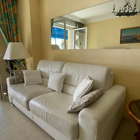 Charming With Seaview 戛纳