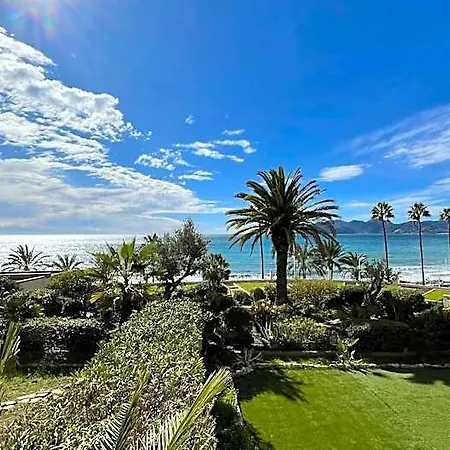 Charming With Seaview Appartement