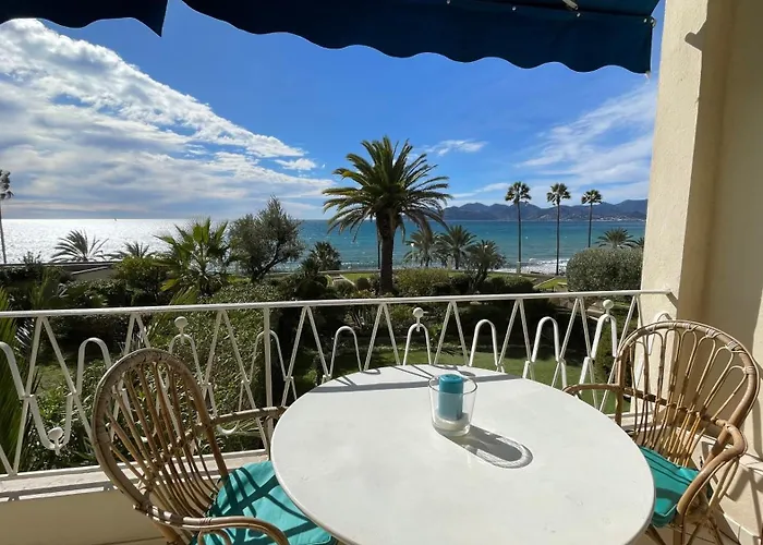 Charming With Seaview