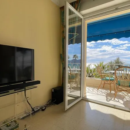 Charming With Seaview